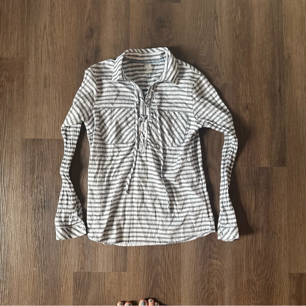 Mountain Hardwear Striped Pocket Shirt Women Size S‎